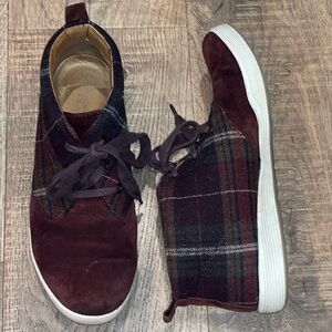 Comfortiva align burgundy suede wool plaid sneaker ankle boots Leawood size 9.5W